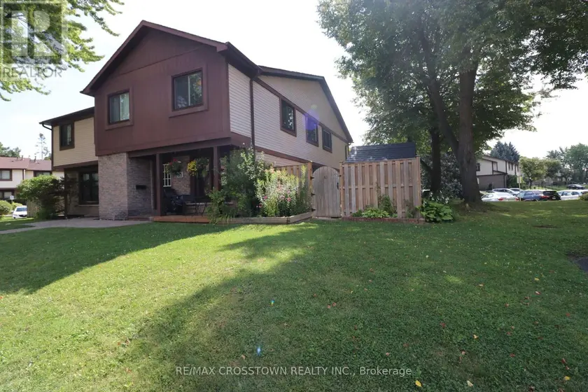 Townhouse at 81 - 6650 FALCONER DRIVE, Mississauga
