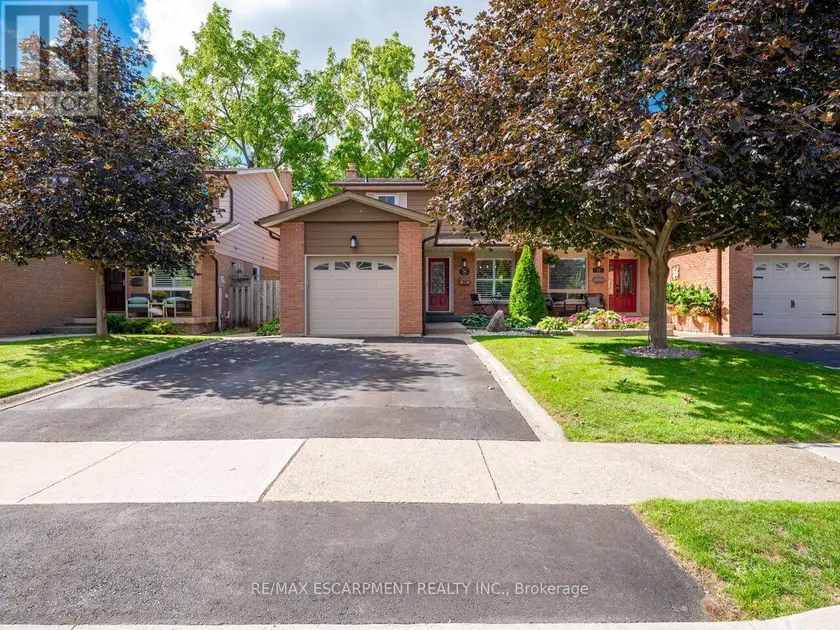 Semi-Detached/Link at 74 MAIDEN LANE, Milton