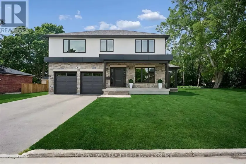 Detached at 2423 RAYMORE DRIVE, Burlington