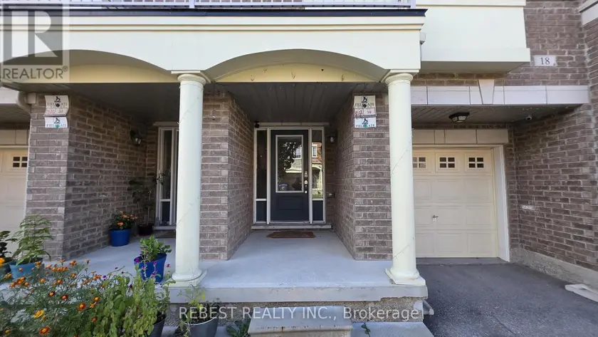 Townhouse at 18 ASPEN HILL ROAD, Brampton