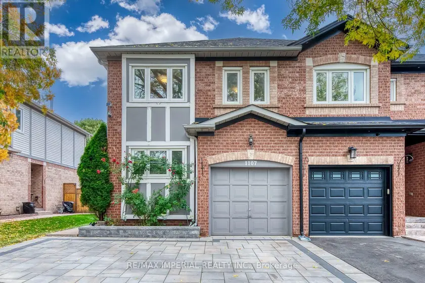 Semi-Detached/Link at 1107 GABLE DRIVE, Oakville
