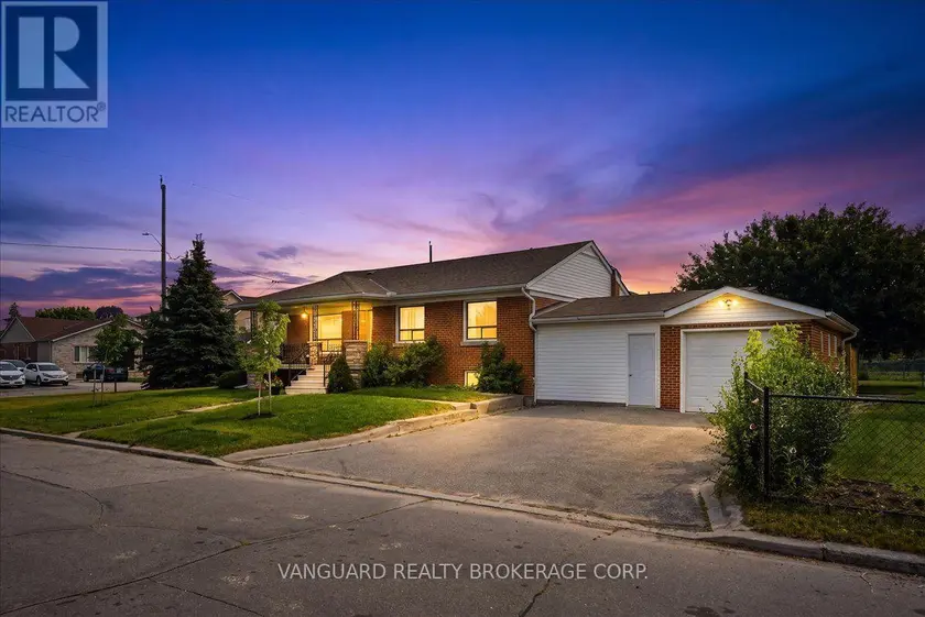 Detached at 39 CAMBORNE AVENUE, Toronto