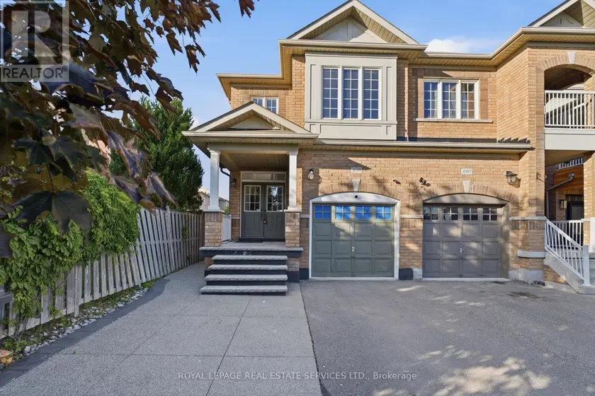 Semi-Detached/Link at 4309 TRAIL BLAZER WAY, Mississauga