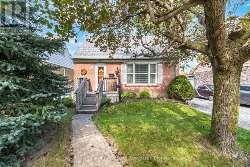 Detached at 68 ALLENBY AVENUE, Toronto