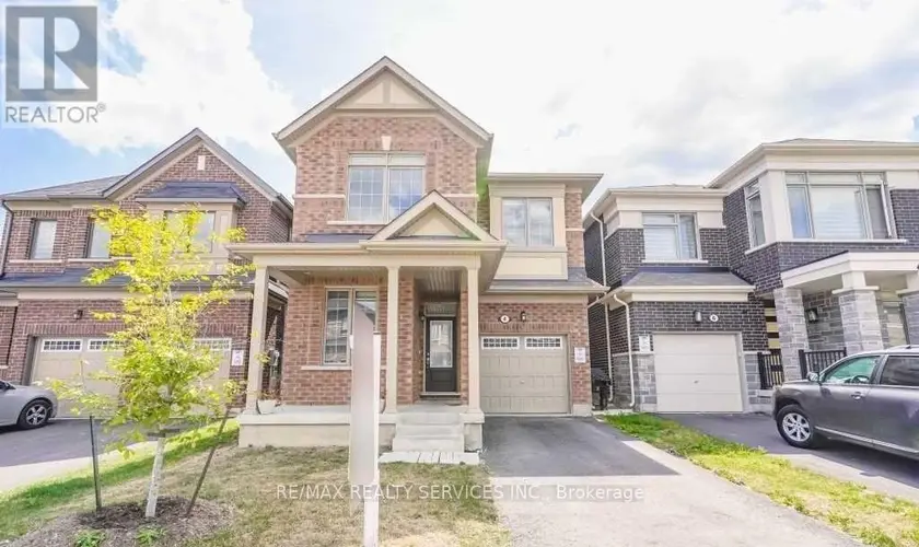 Detached at 4 DIVERS ROAD, Brampton