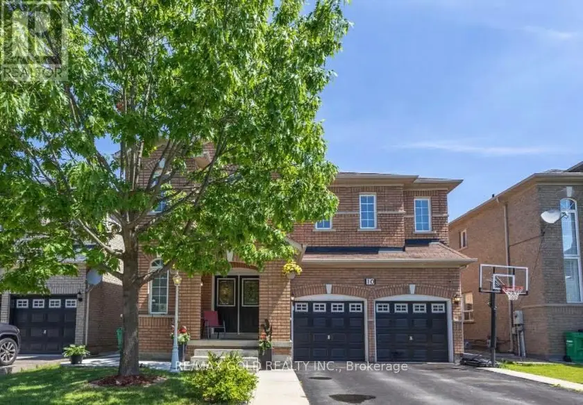 Detached at 10 SIR JACOBS CRESCENT, Brampton