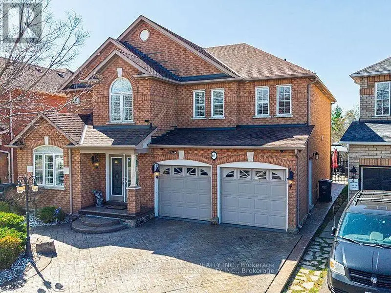 Detached at 61 WOODVALLEY DRIVE, Brampton