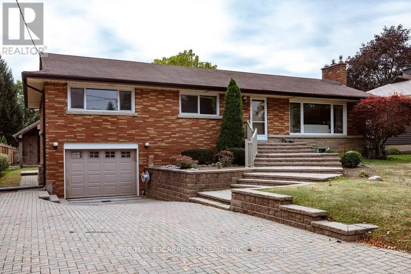 Detached at 970 DANFORTH AVENUE, Burlington