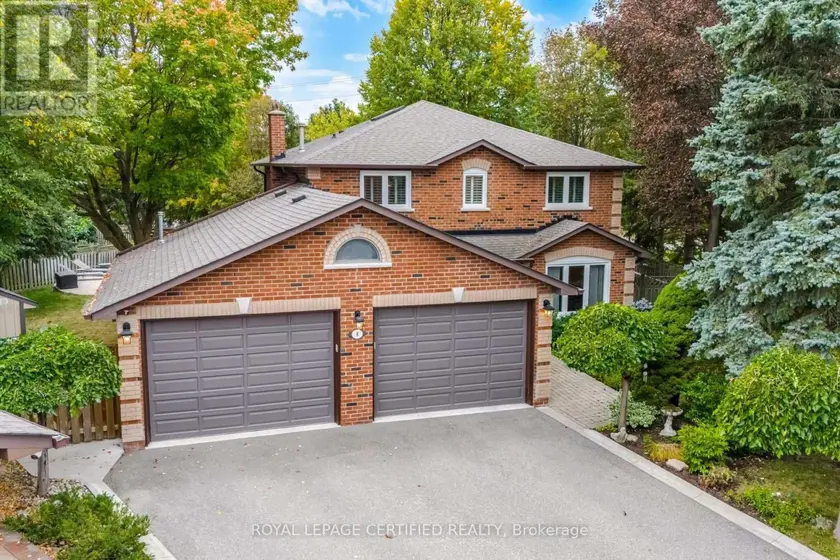 Detached at 8 WISHART PLACE, Brampton