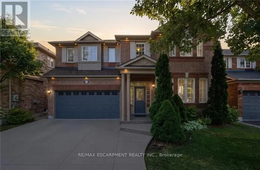 Detached at 2241 GLAZEBROOK CIRCLE, Oakville