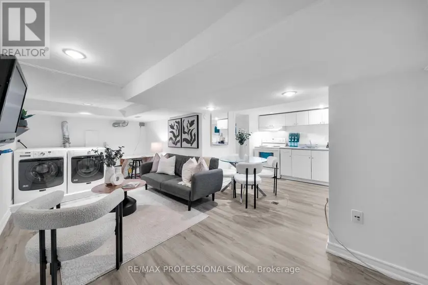 Detached at LOWER - 176 SIXTH STREET, Toronto