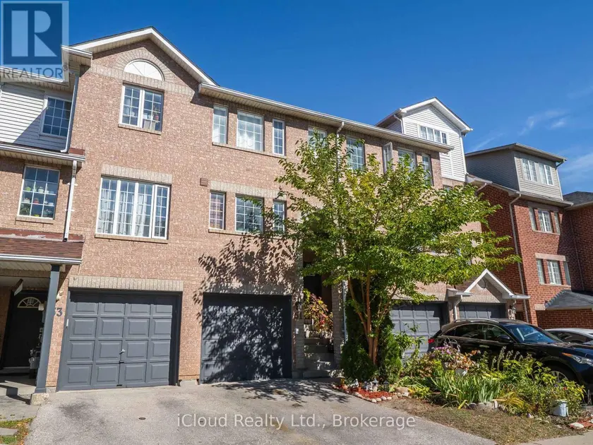 Townhouse at 51 SPADINA ROAD, Brampton