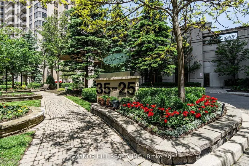 Apartment at 402 - 35 KINGSBRIDGE GARDEN CIRCLE, Mississauga