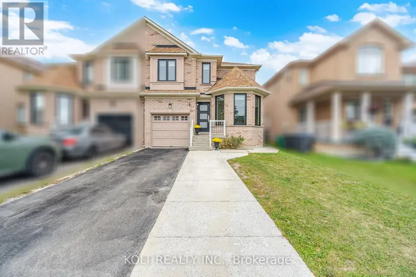 Semi-Detached/Link at 34 SADDLEBACK SQUARE, Brampton