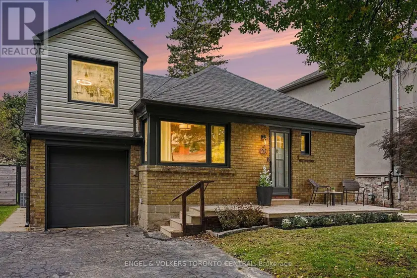 Detached at 28 INVERLEIGH DRIVE, Toronto