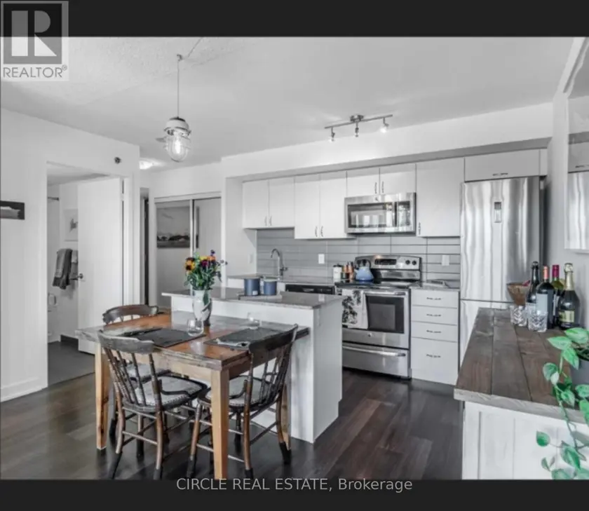 Apartment at 11 SUPERIOR AVE AVENUE, Toronto