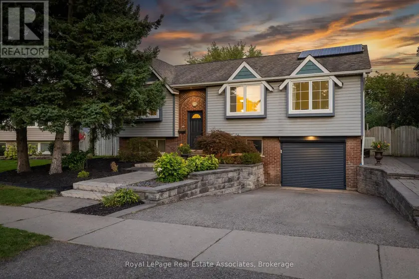 Detached at 829 WILLOW AVENUE, Milton