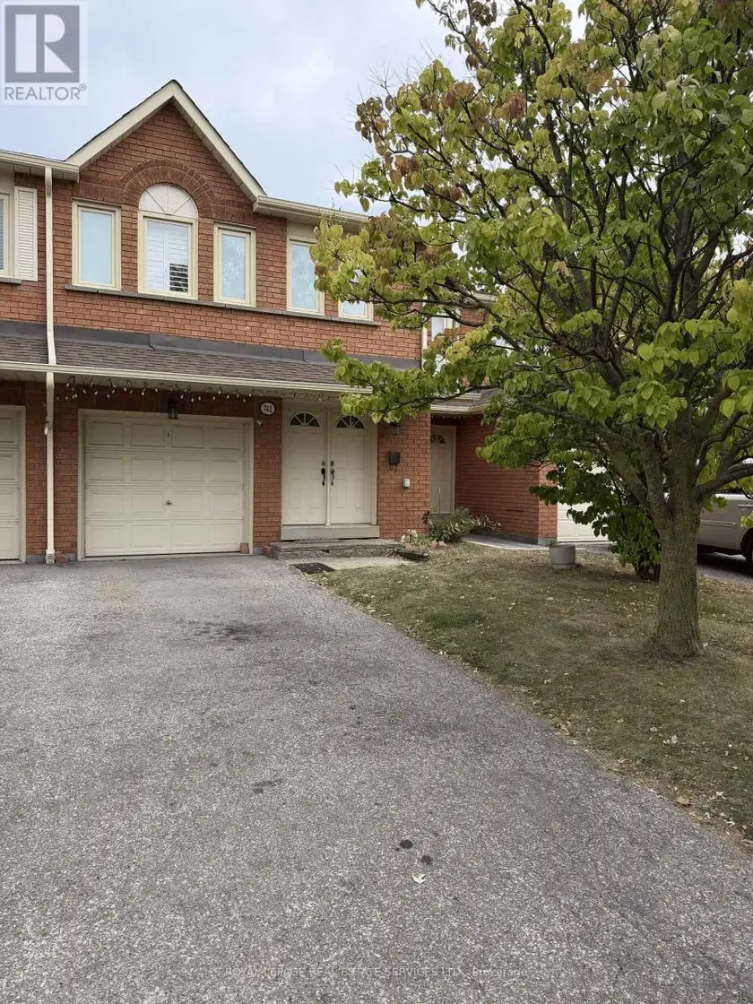 Townhouse at 742 WINTERTON WAY, Mississauga
