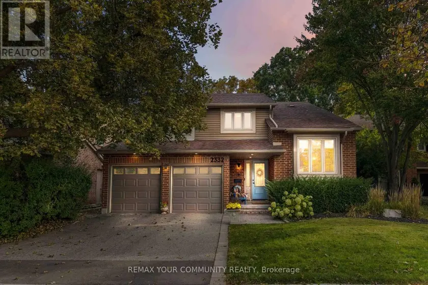 Detached at 2332 FOLKWAY DRIVE, Mississauga