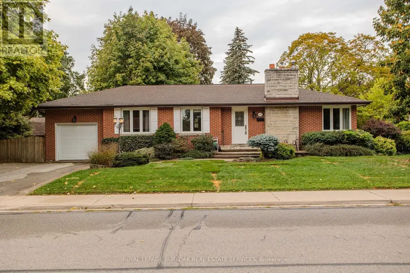 Detached at 724 GEORGE STREET, Burlington