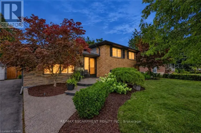Detached at 194 FOXBAR ROAD, Burlington