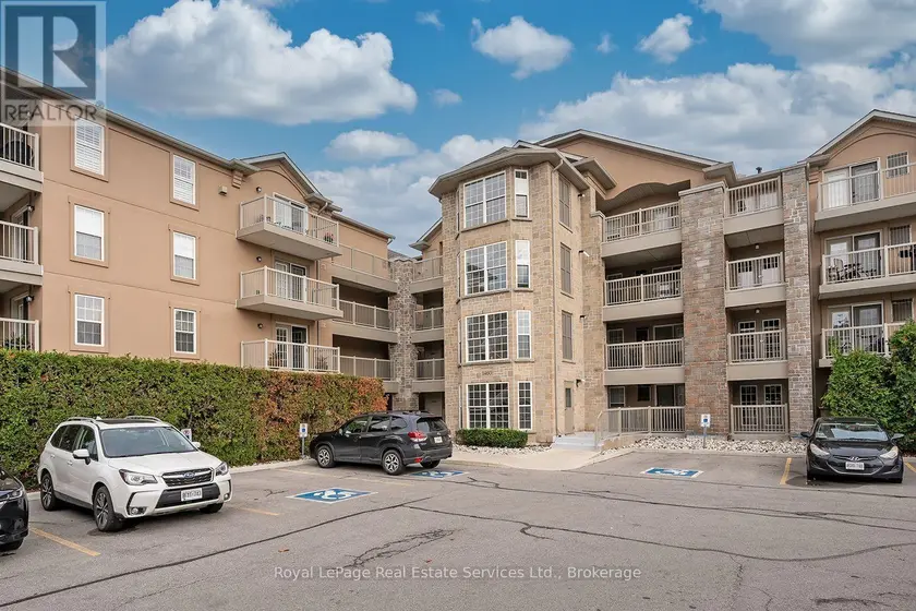 Apartment at 111 - 1460 BISHOPS GATE, Oakville
