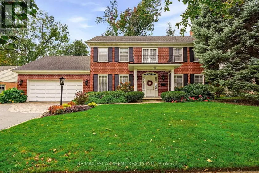 Detached at 152 BRECKONDALE COURT, Burlington