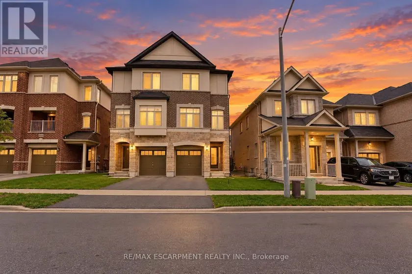 Semi-Detached/Link at 3930 TUFGAR CRESCENT, Burlington