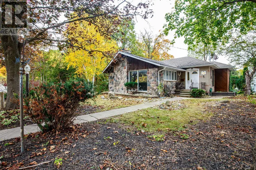 Detached at 18 ADAMSON STREET S, Halton Hills