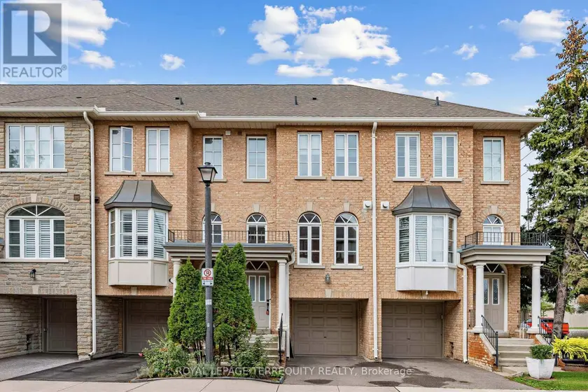Townhouse at 2 - 68 SUPERIOR CREEK LANE, Toronto