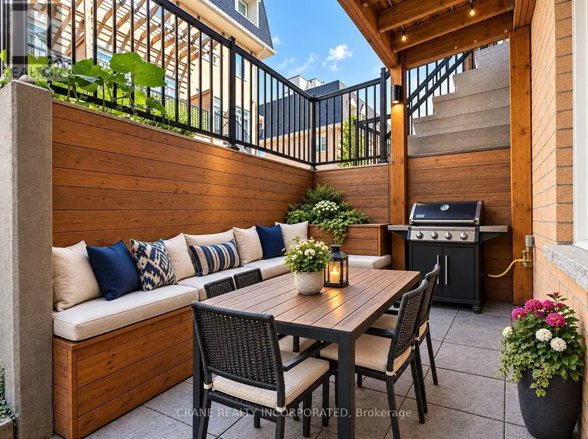 Townhouse at 108 - 400 HOPEWELL AVENUE, Toronto