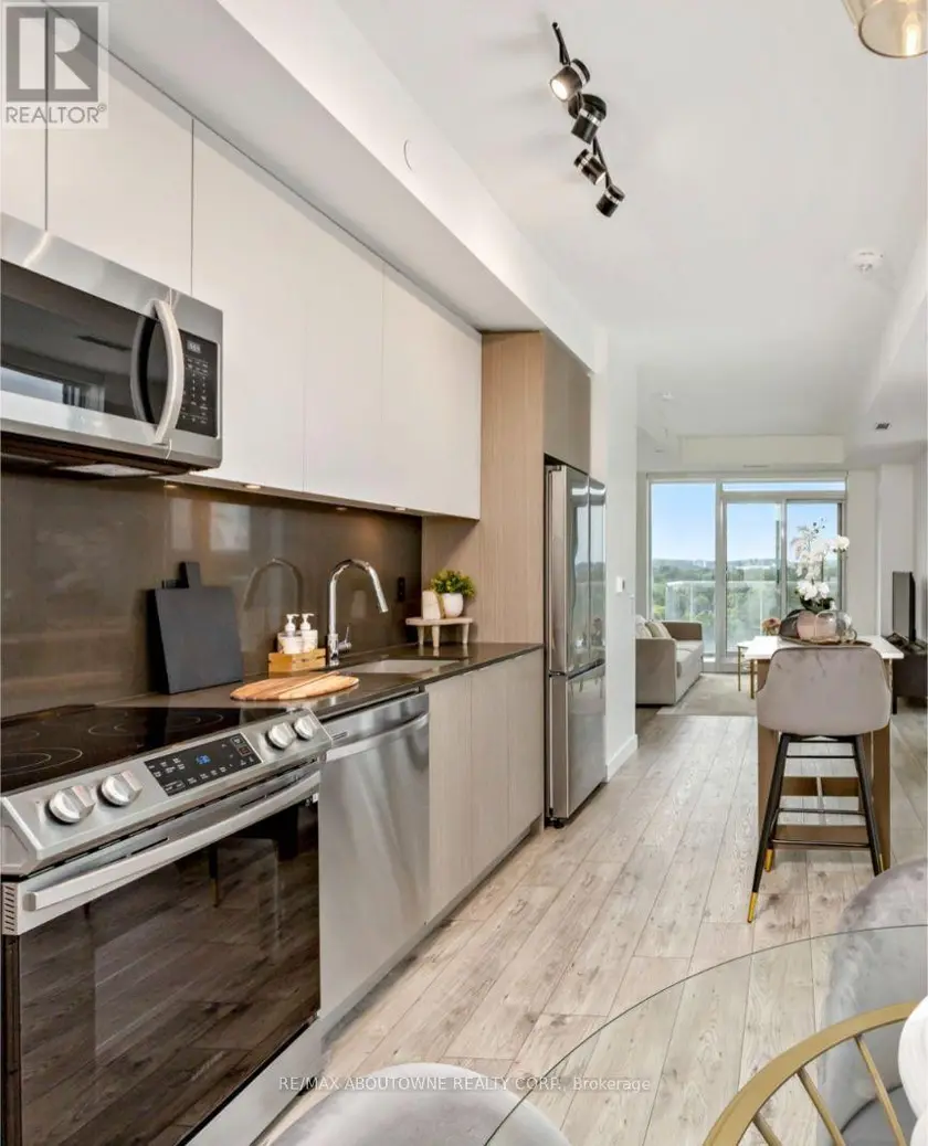 Apartment at A0815 - 125 BRONTE ROAD, Oakville