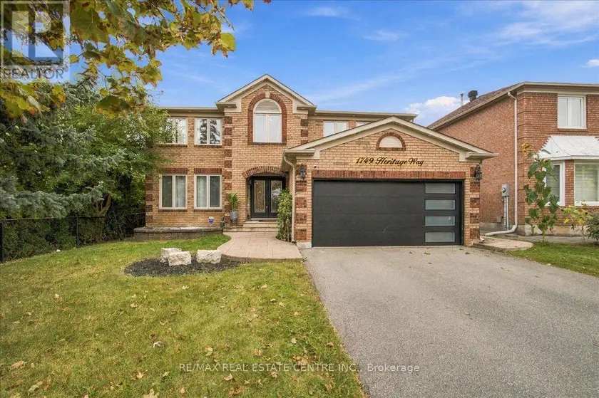 Detached at 1749 HERITAGE WAY, Oakville