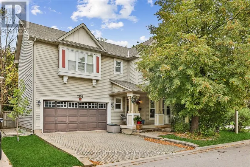 Detached at 2198 WOODGLEN CRESCENT, Burlington
