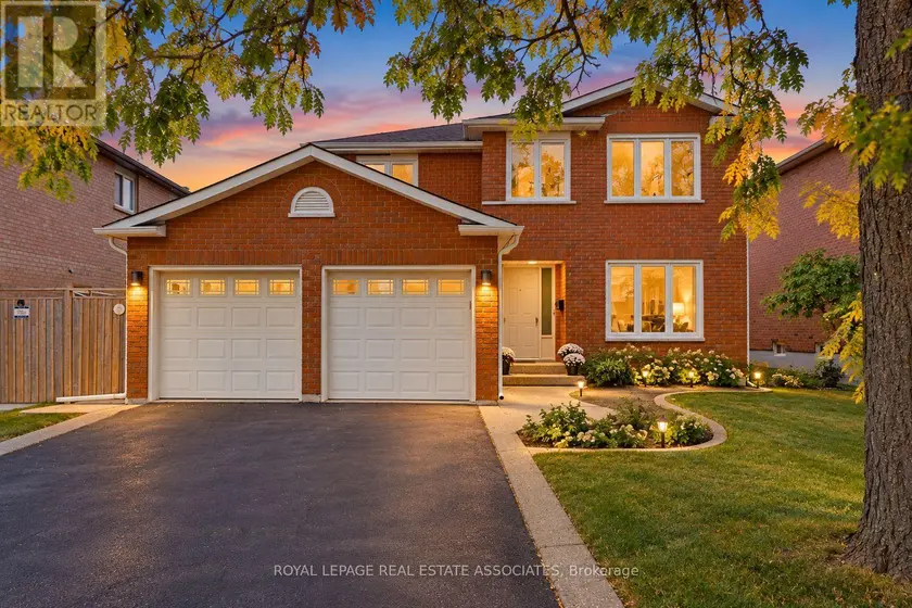 Detached at 1410 WAKEHURST CRESCENT, Oakville