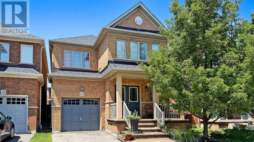 Detached at 482 GRANT WAY, Milton