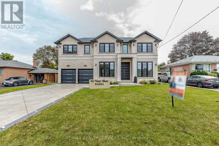 Detached at 94 VISTA BOULEVARD, Mississauga