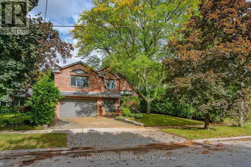 Detached at 2221 GREENHURST AVENUE, Mississauga