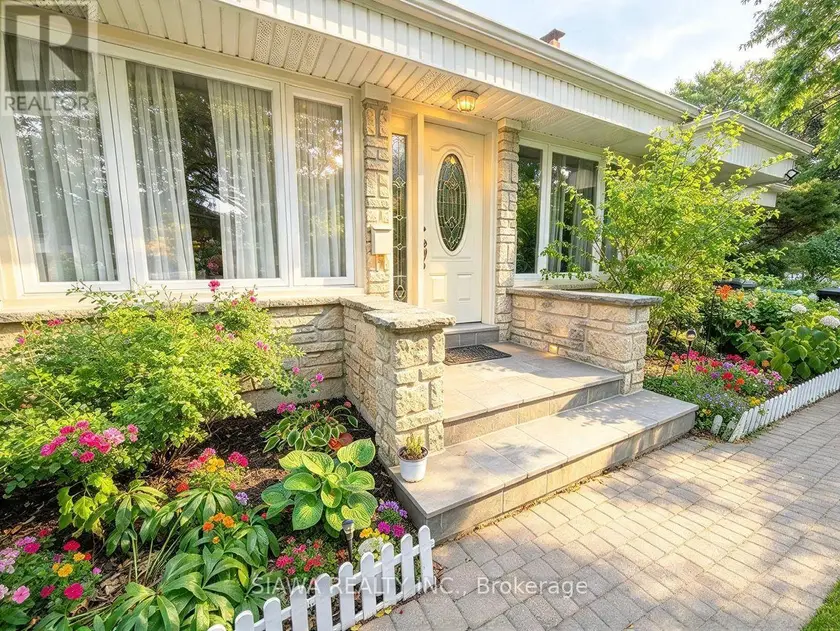 Detached at 6789 SHELTER BAY ROAD, Mississauga