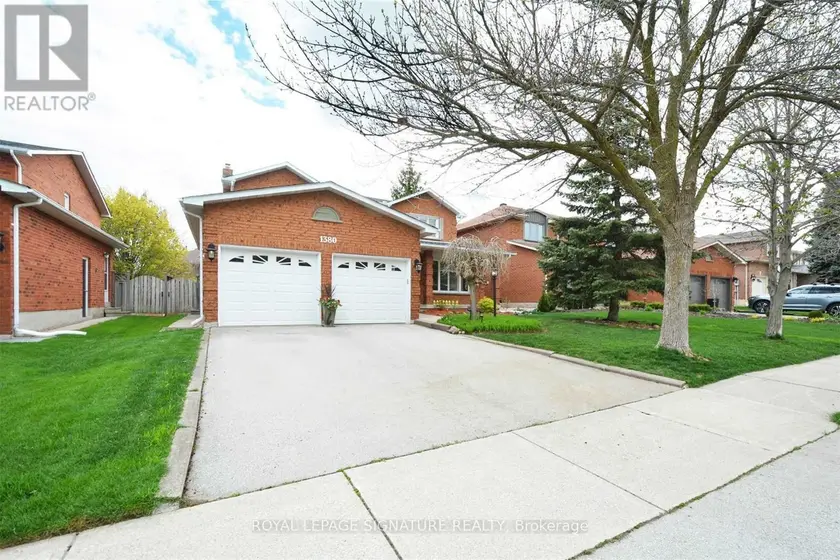 Detached at 1380 WINDRUSH DRIVE, Oakville