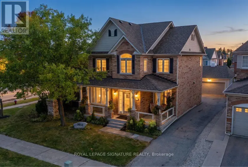 Detached at 7010 GOODERHAM ESTATE BOULEVARD, Mississauga
