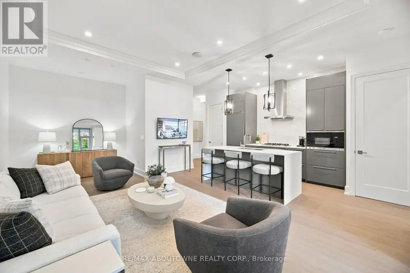 Apartment at 106 - 1441 ELGIN STREET, Burlington