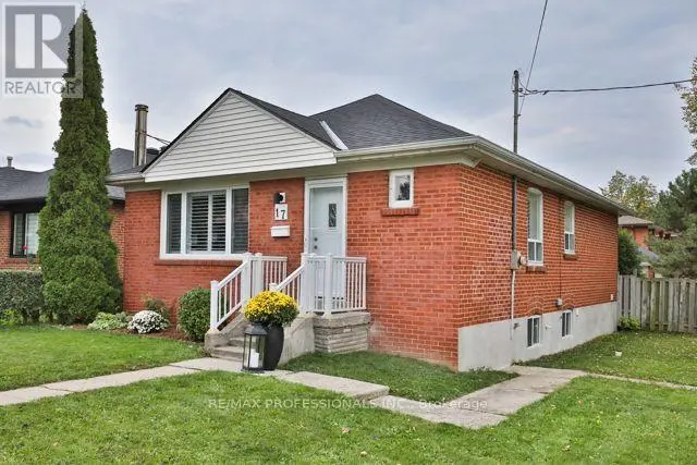 Detached at 17 LONEY AVENUE, Toronto