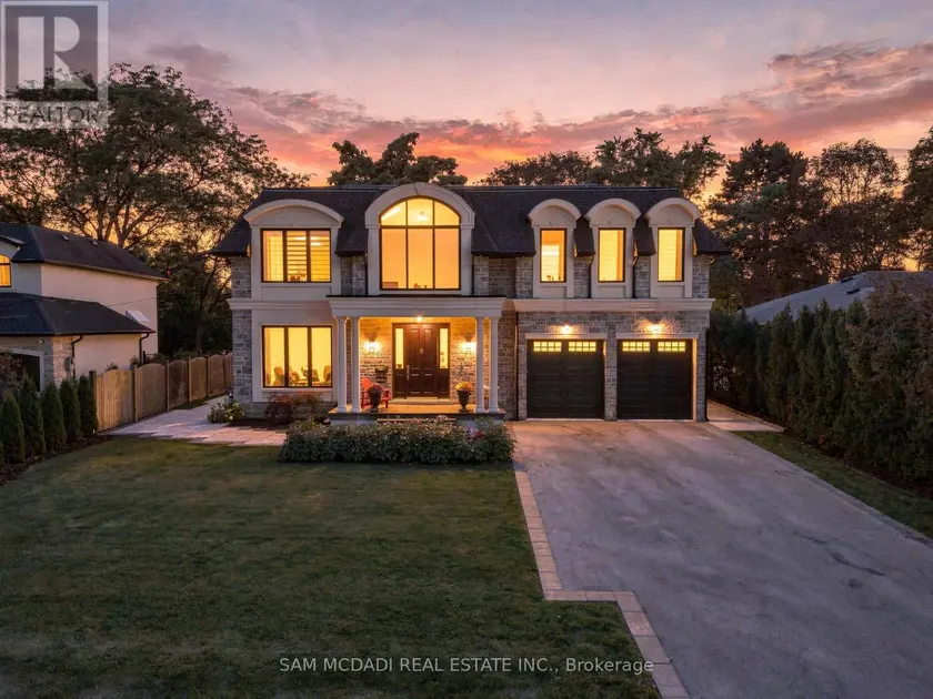 Detached at 902 PARKLAND AVENUE, Mississauga