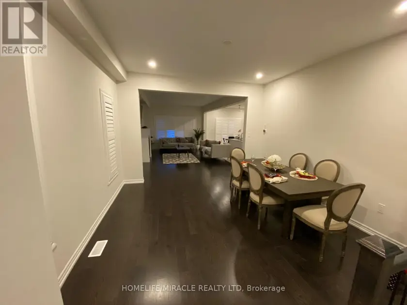 Semi-Detached/Link at 100 DOLOBRAM TRAIL, Brampton