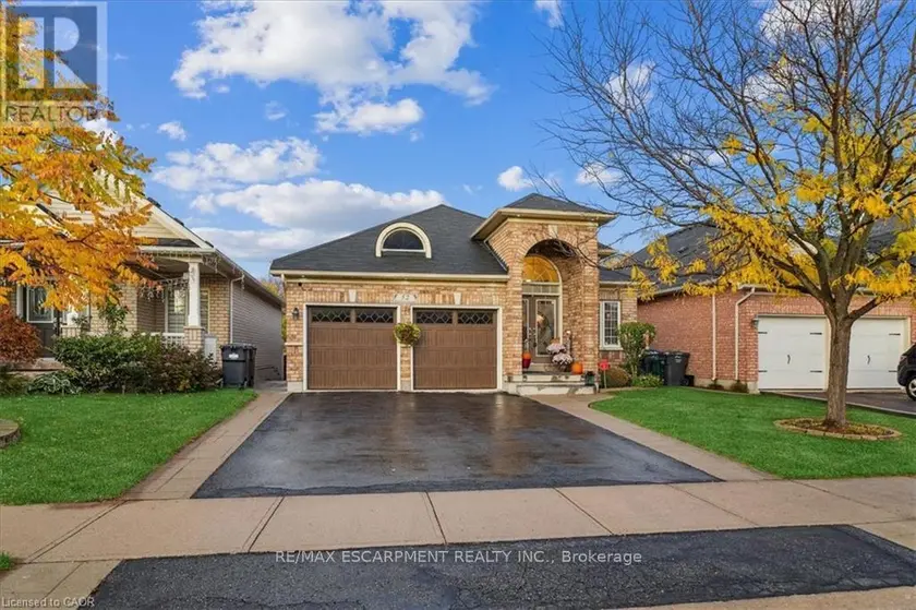 Detached at 52 MISTYCREEK CRESCENT, Brampton