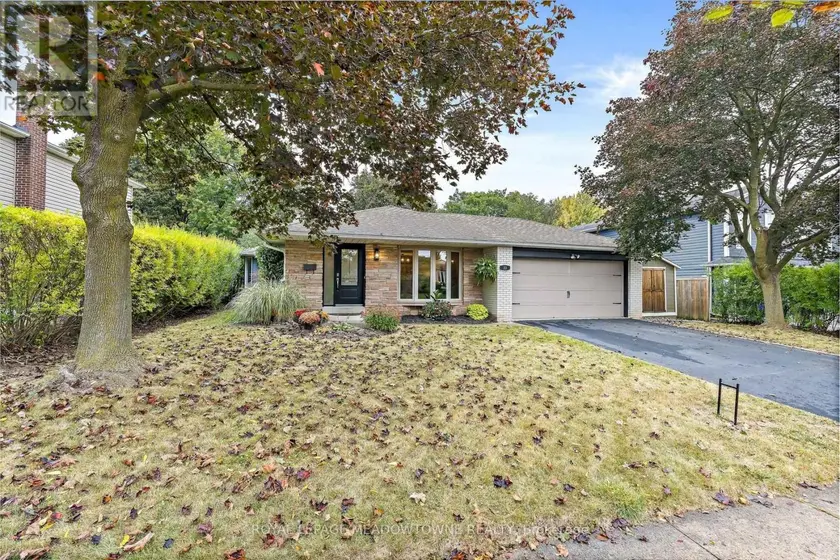 Detached at 33 FAGAN DRIVE, Halton Hills