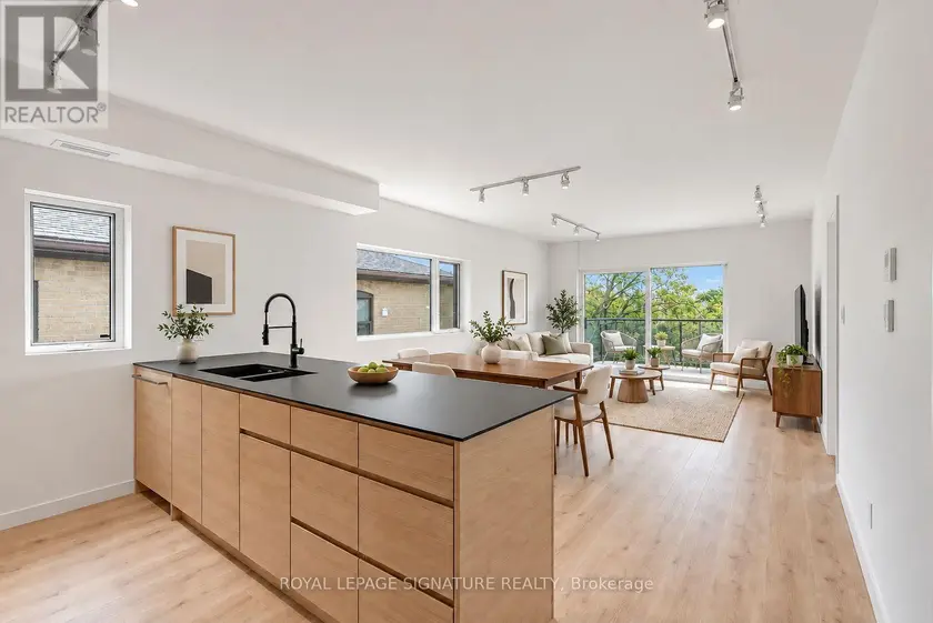 Detached at 4 - 1254 DAVENPORT ROAD, Toronto