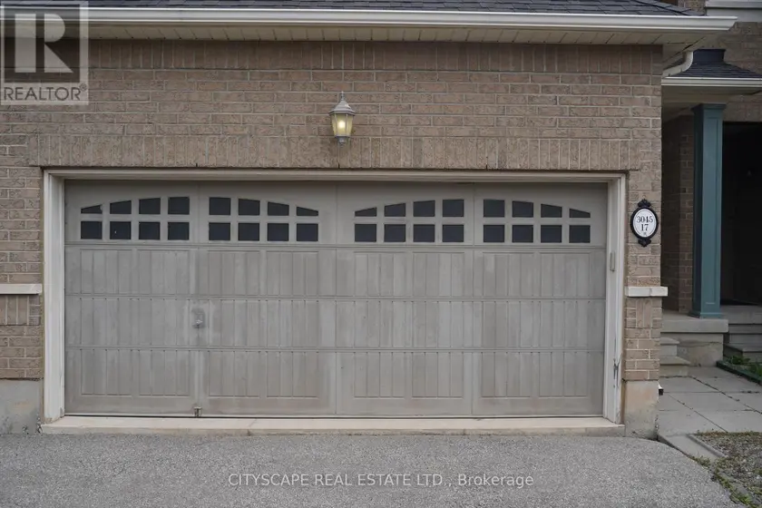 Townhouse at 17 - 3045 GLADESIDE AVENUE, Oakville