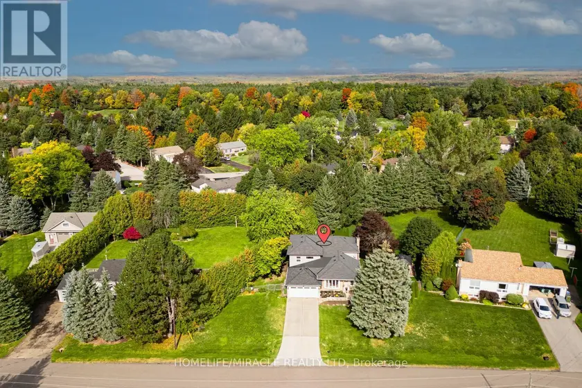 Detached at 29 HOLMES DRIVE, Caledon